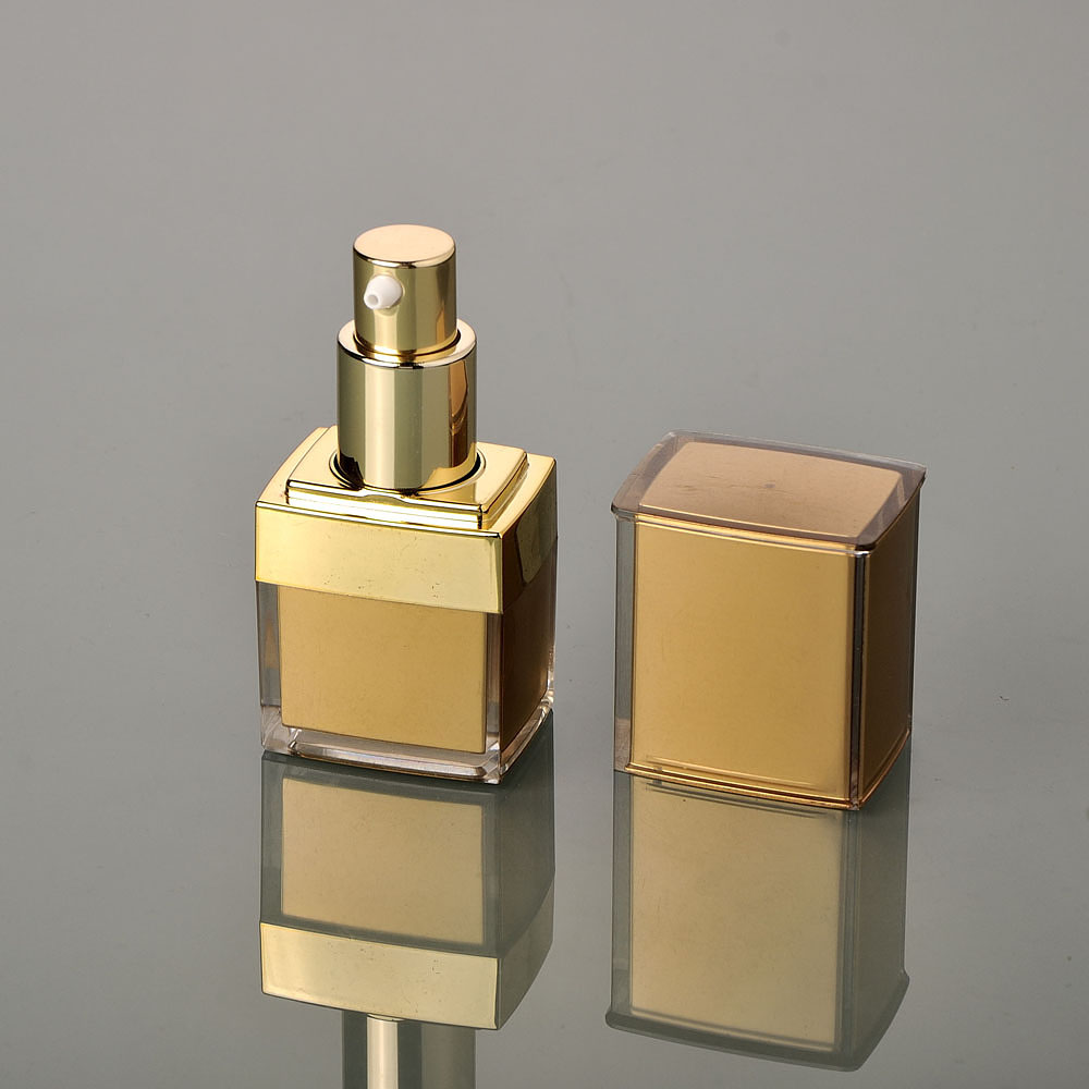 15ml gold square shape acrylic - огляд і ціна Essence Serum Toner
